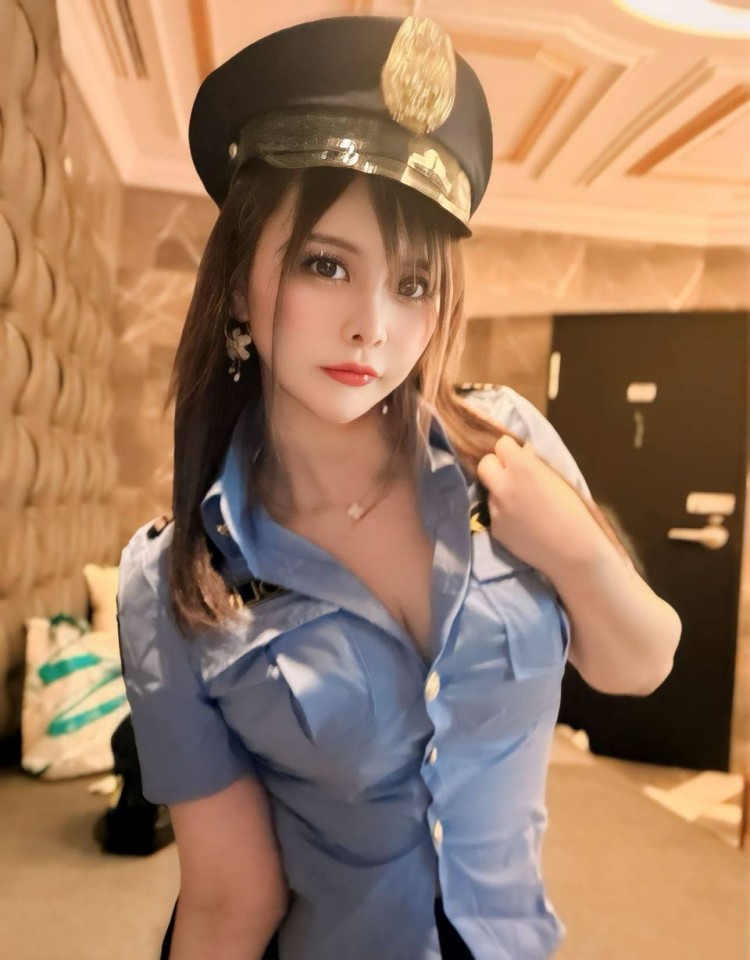 三年中文在线观看免费版免费在线观看,HD高清电影网